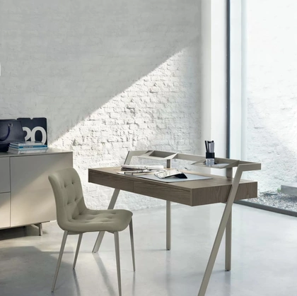 Scrittoio Zac in legno con struttura in acciaio laccato di Bontempi