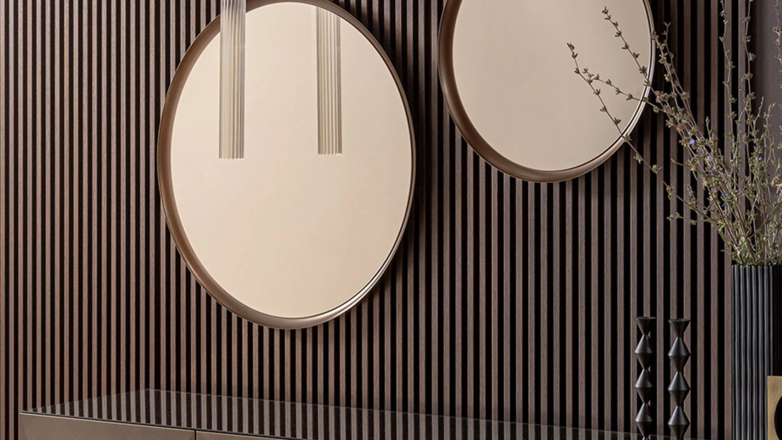 Specchio Ring con cornice in metallo di Riflessi