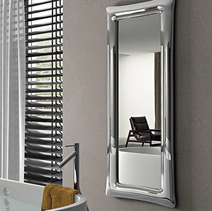 Specchio rettangolare Sinuo con cornice sagomata bombata in cristallo specchiante di Riflessi