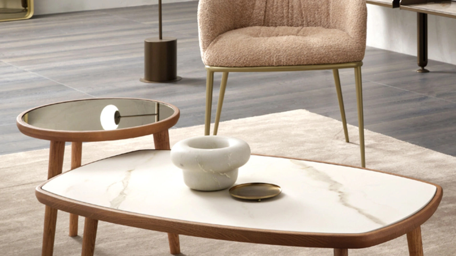 Tavolino Wood in legno massello con top in ceramica di Riflessi