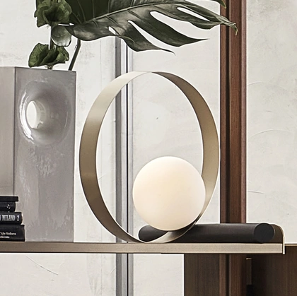 Lampada da tavolo Bubble T di Riflessi