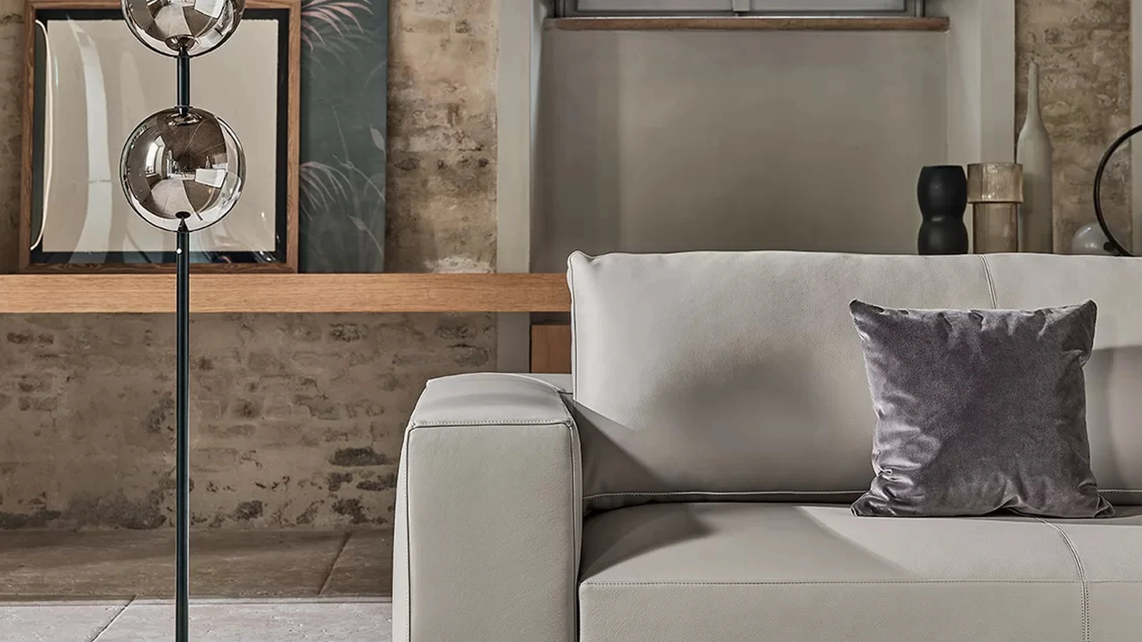 Lampada da terra Sferatus Piantana in acciaio verniciato con 3 sfere in vetro borosilicato parzialmente specchiate di Bontempi