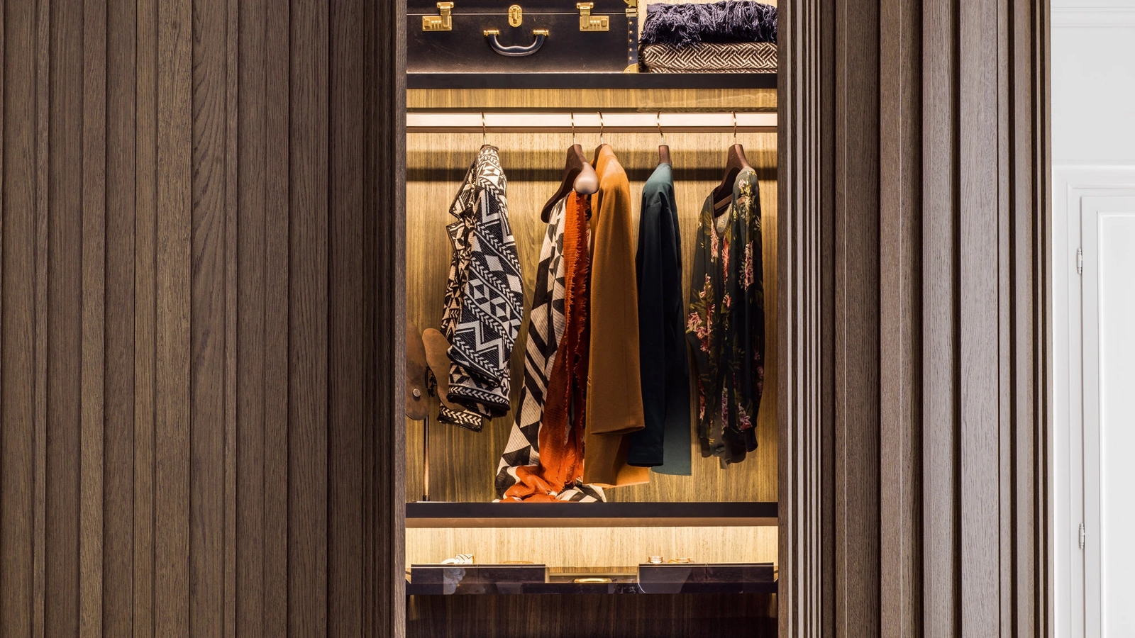 Armadio con ante battenti Stave in Rovere di Novamobili