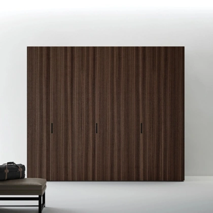 Armadio Freedhome Terminale con ante battenti in eucalipto di Caccaro