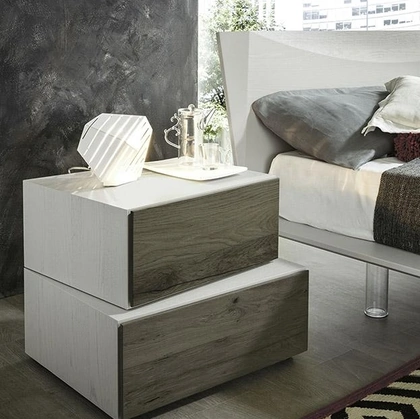 Comodino Quadra in frassino di Mobilgam