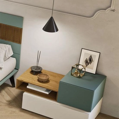 Comodino Quadra in laccato opaco e frassino di Mobilgam