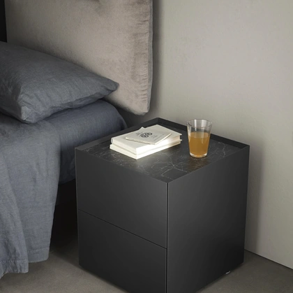 Comodino Riquadro di Caccaro