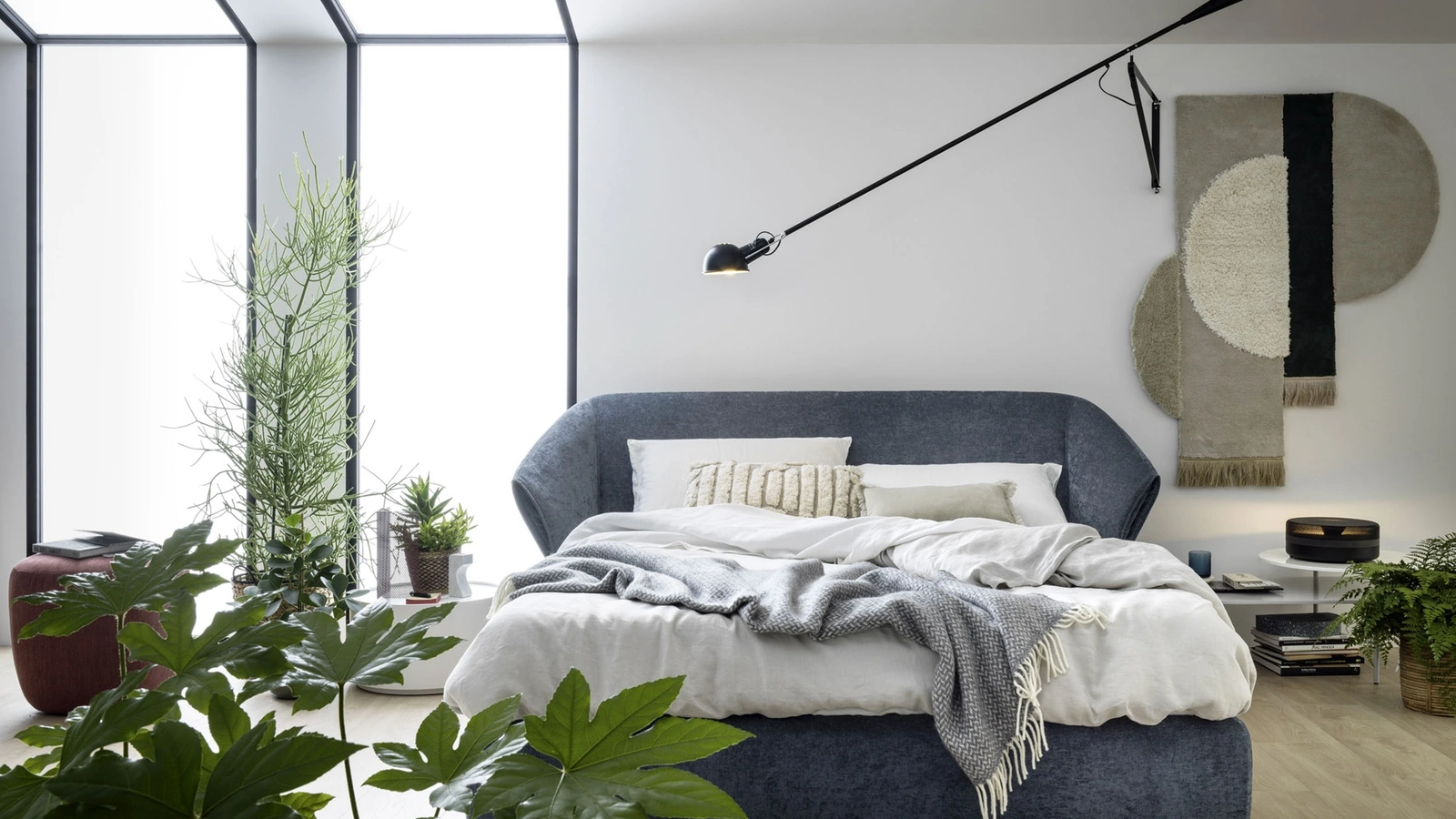 Letto Hide con box contenitore di Novamobili