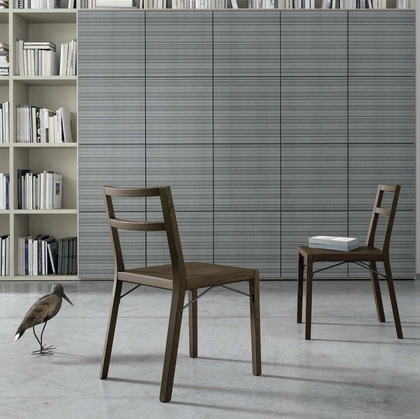 Sedia Bea in legno di rovere moka di Tomasella