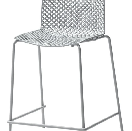 Sgabello City in tecnopolimero con struttura in metallo di Veneta Cucine