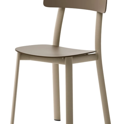 Sedia Emma in polipropilene con struttura in metallo di Veneta Cucine