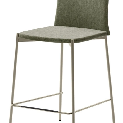 Sgabello Giara in tessuto di Veneta Cucine