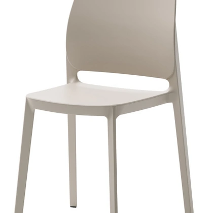 Sedia impilabile London in polipropilene di Veneta Cucine