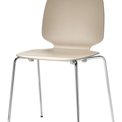Sedia impilabile Babila con scocca in tecnopolimero e struttura in metallo di Veneta Cucine