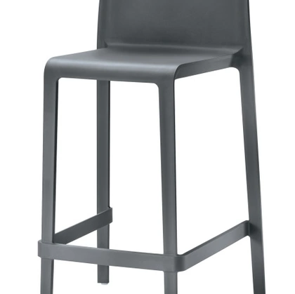 Sgabello Volt in polipropilene di Veneta Cucine