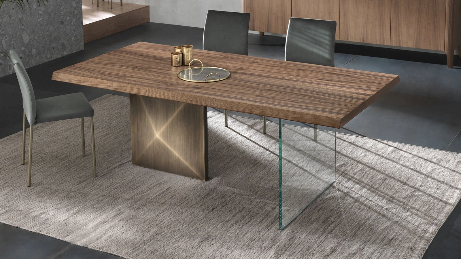 Tavolo Cubric in Noce Canaletto di Riflessi