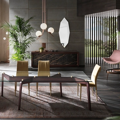 Tavolo Glide in vetro extrachiaro e base in massello di Frassino di Riflessi