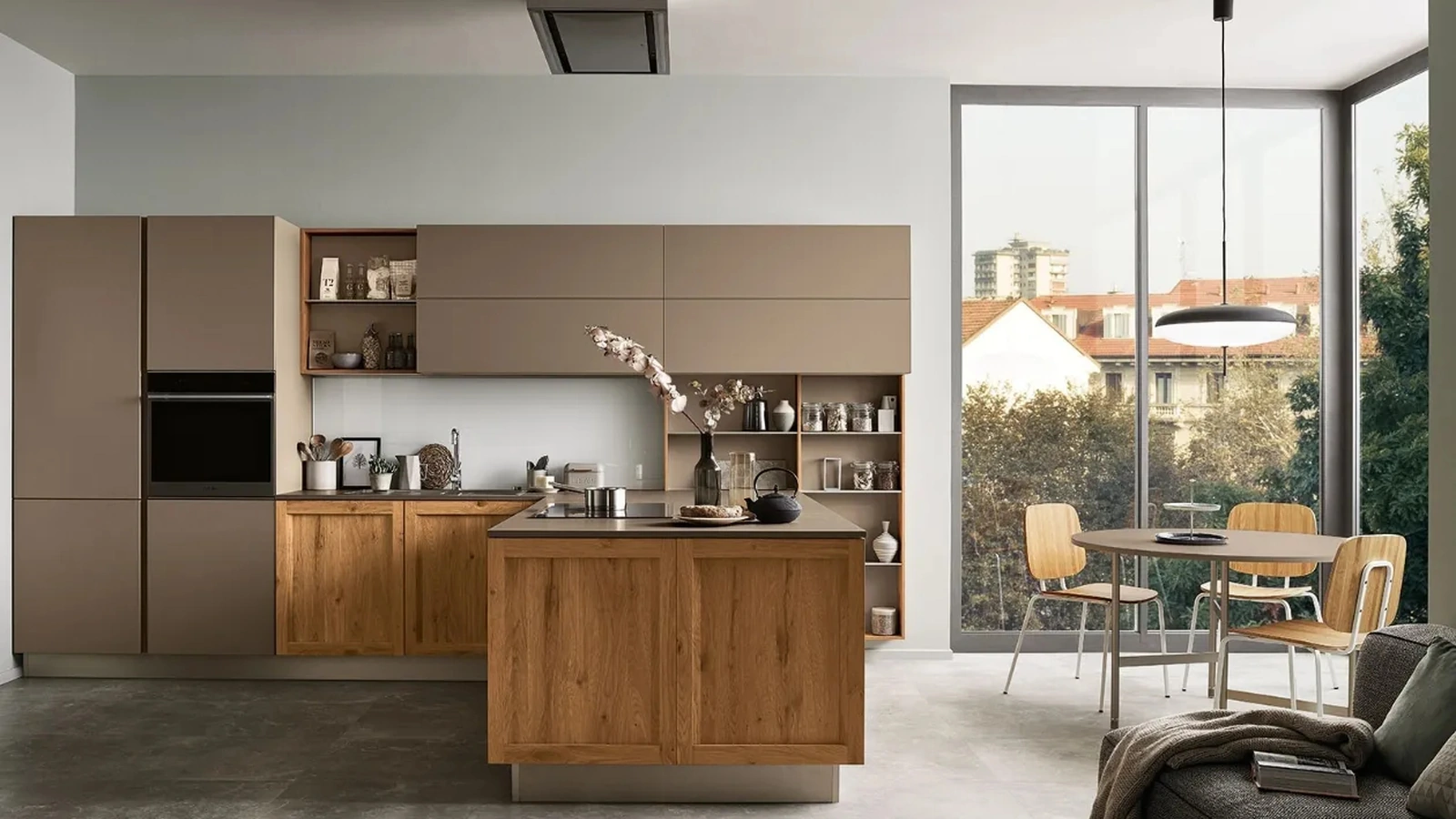 Cucina Milano 06 in Rovere e laccato Marrone di Veneta Cucine