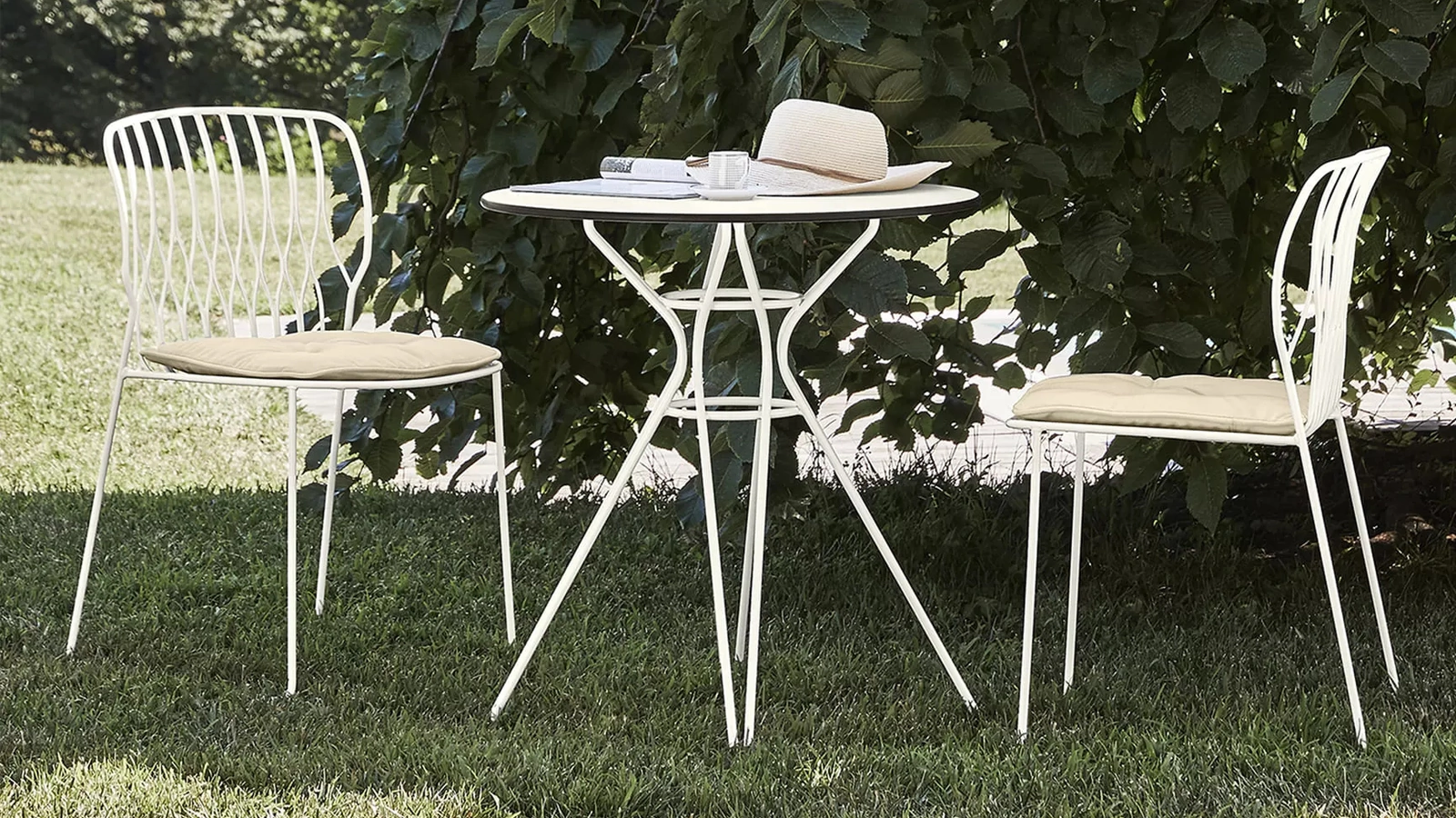 Tavolo da giardino Vincent Basso Outdoor in acciaio laccato di Bontempi